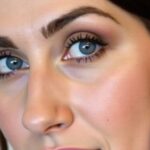 Maquillage de mariée pour yeux bleus : 5 tendances incontournables et idées inspirantes